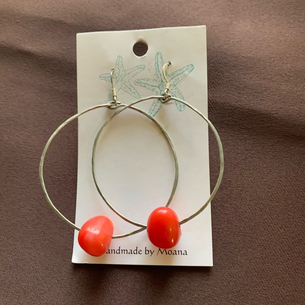Handcrafted earring, one of a kind